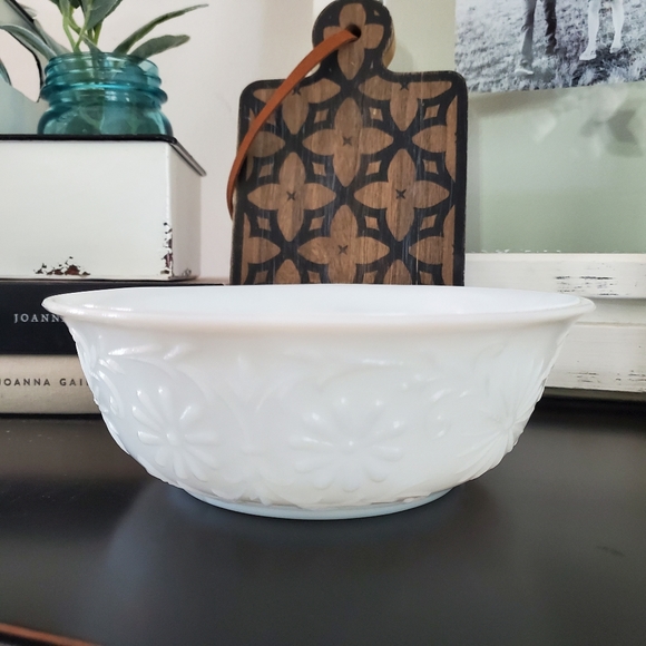 Vintage Other - Vintage FTD 1979 Milk Glass Farmhouse Serving Bowl Vintage Other - Vintage FTD 1979 Milk Glass Farmhouse Serving Bowl